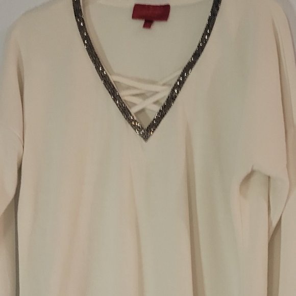 WOMENS JENNIFER LOPEZ IVORY LONG SLEEVE V NECK SWEATER - Picture 3 of 5